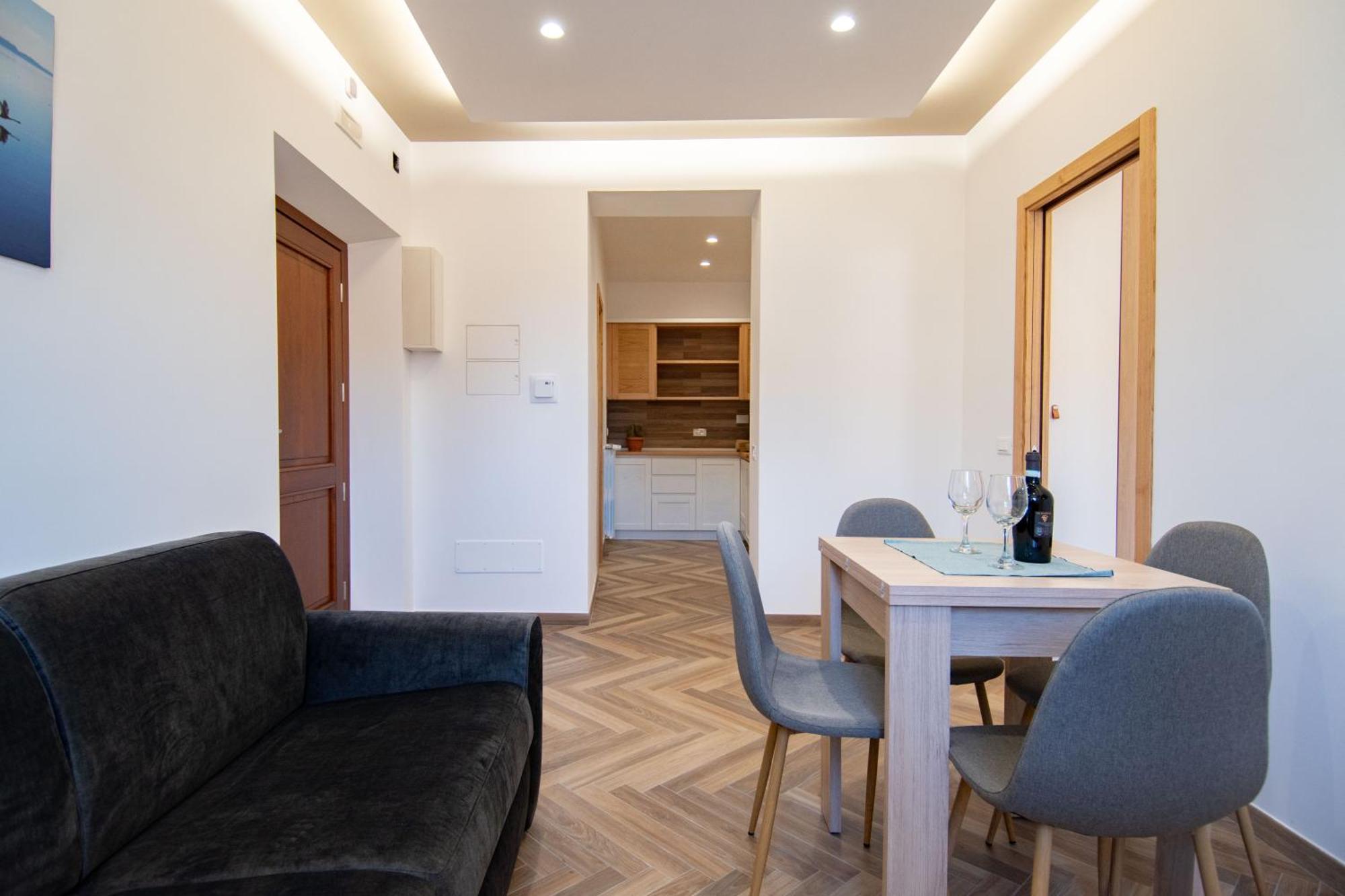 דירות טרוויניאנו רומאנו Finestra Sul Borgo מראה חיצוני תמונה